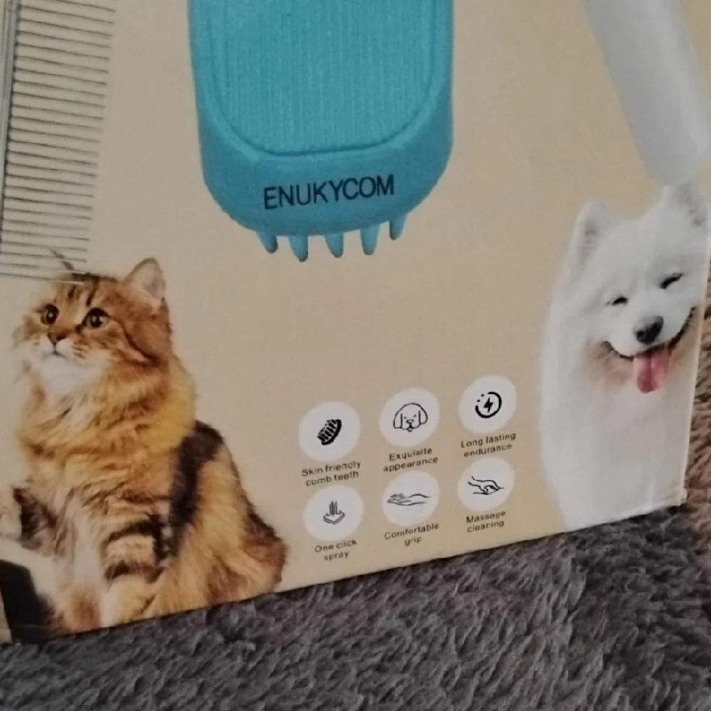 Pet Hair Removal Comb - White and Blue